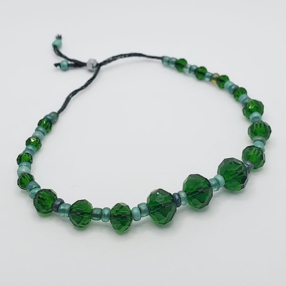 Emerald and Sea Green Beaded Friendship Bracelet - Picture 2 of 5